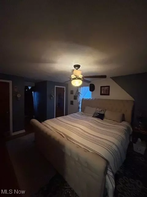 Bedroom - 2541 Robindale Ave, Akron, OH 44312 photo 1 of 2