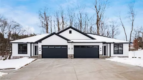 3460 Jamestown Dr, Zanesville, OH 43701