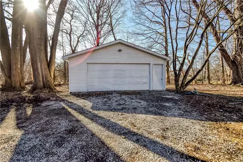 Exterior - 6416 Chapel Rd, Madison, OH 44057 photo 4 of 4