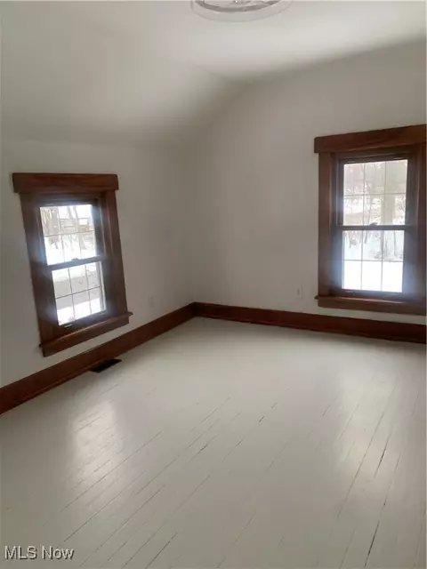 Bedroom - 6416 Chapel Rd, Madison, OH 44057 photo 3 of 6