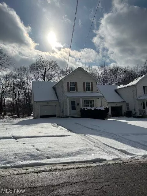 419 Falls Ave, Youngstown, OH 44502