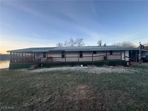 1919 Riverside Ave, Wellsville, OH 43968