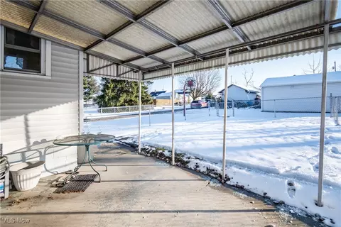 Exterior - 385 Creed St, Struthers, OH 44471 photo 8 of 8