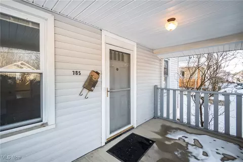 Exterior - 385 Creed St, Struthers, OH 44471 photo 1 of 8