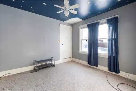 Bedroom - 385 Creed St, Struthers, OH 44471 photo 4 of 6