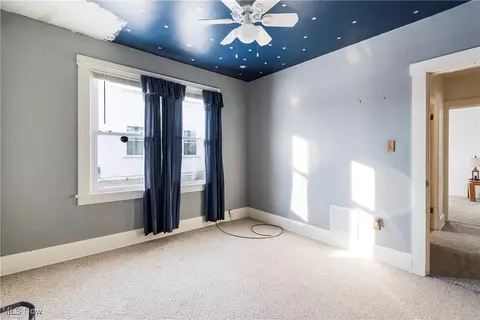 Bedroom - 385 Creed St, Struthers, OH 44471 photo 5 of 6