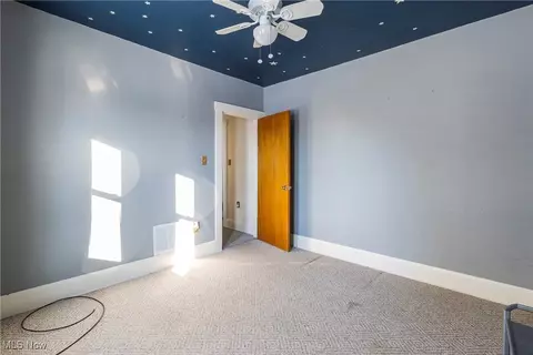 Bedroom - 385 Creed St, Struthers, OH 44471 photo 6 of 6