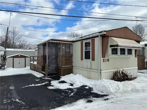 9151 Mentor Ave #E10, Mentor, OH 44060