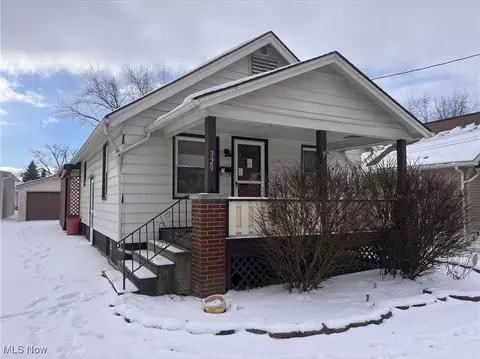 329 Powers Ave, Girard, OH 44420