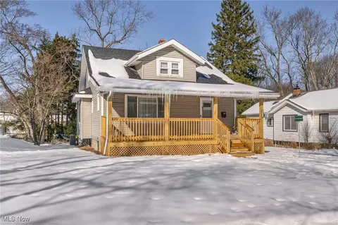 517 Columbus Rd, Bedford, OH 44146