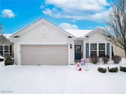 9135 Vernon Hl, North Ridgeville, OH 44039