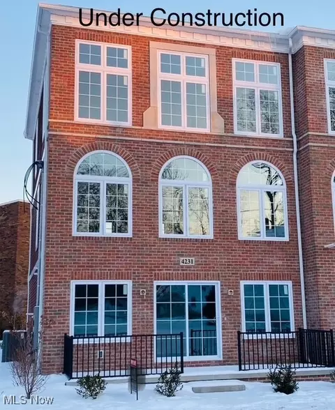 4231 Center St, Willoughby, OH 44094
