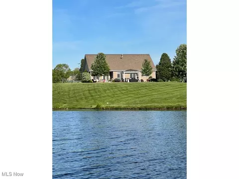 Exterior - 10460 Thicket Trl, Doylestown, OH 44230 photo 9 of 12