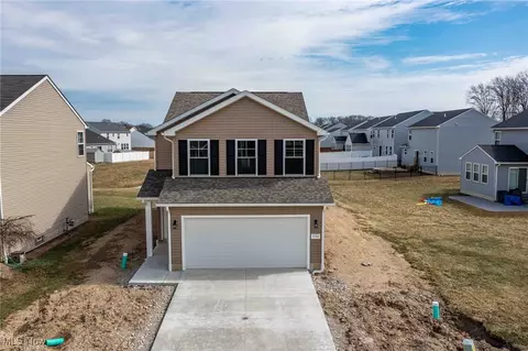 3581 Astor Ln, Lorain, OH 44053