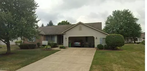 1428 New England Dr SE, North Canton, OH 44720