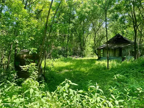 Valley Road, Caldwell, OH 43724