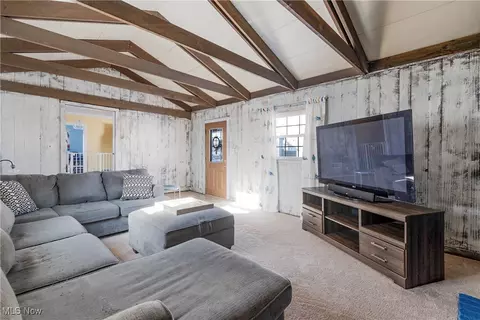 Living - 5749 Gilbert Dr, Boardman, OH 44512 photo 5 of 5