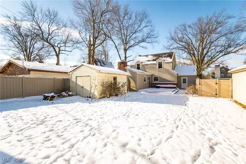Exterior - 5749 Gilbert Dr, Boardman, OH 44512 photo 3 of 8