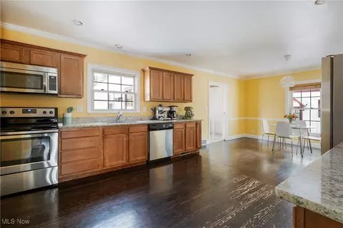 Kitchen - 5749 Gilbert Dr, Boardman, OH 44512 photo 1 of 6