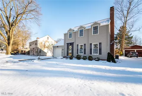 Exterior - 5749 Gilbert Dr, Boardman, OH 44512 photo 2 of 8