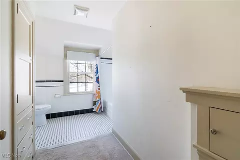 Bath - 5749 Gilbert Dr, Boardman, OH 44512 photo 3 of 3