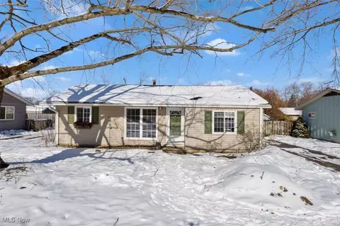 456 Larchwood Dr, Berea, OH 44017
