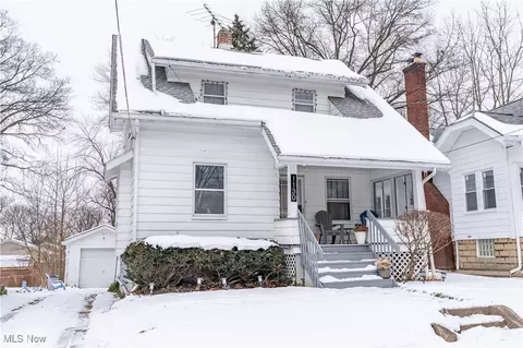 1130 Collinwood Ave, Akron, OH 44310