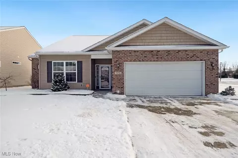 7176 Songbird Ln, North Ridgeville, OH 44039