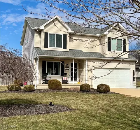 5635 Shawnee Trl, Chippewa Lake, OH 44215