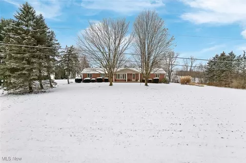 5041 Alabama Ave NW, North Lawrence, OH 44666