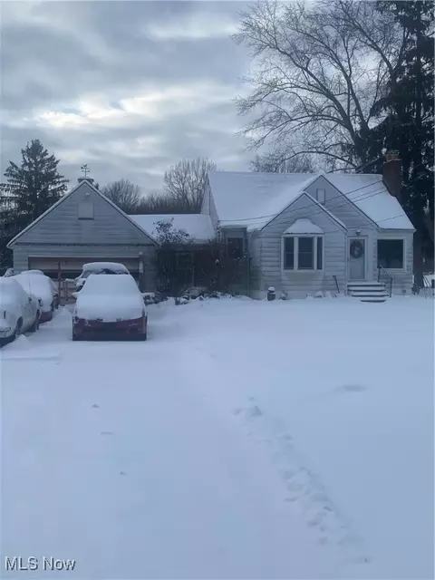 12081 Albion Rd, North Royalton, OH 44133