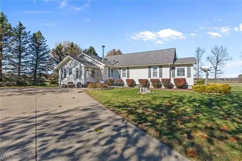 836 Heck Rd, Columbiana, OH 44408