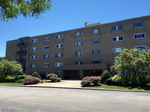 20333 Detroit Rd #506, Rocky River, OH 44116