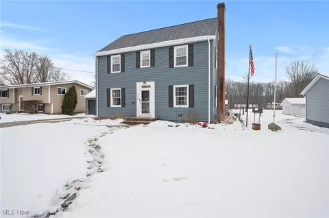 512 N Freedom St, Ravenna, OH 44266