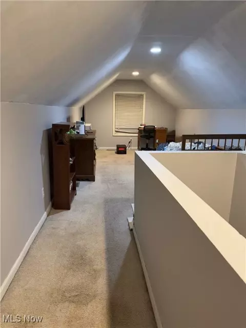 Entry Way - 601 Cornell Ave, Elyria, OH 44035 photo 4 of 4