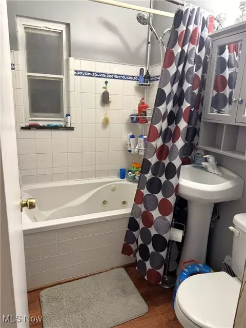 Bath - 601 Cornell Ave, Elyria, OH 44035 photo 1 of 1