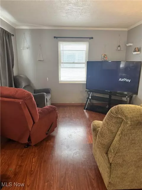 Living - 601 Cornell Ave, Elyria, OH 44035 photo 1 of 1