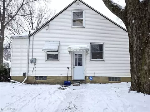Exterior - 601 Cornell Ave, Elyria, OH 44035 photo 2 of 6