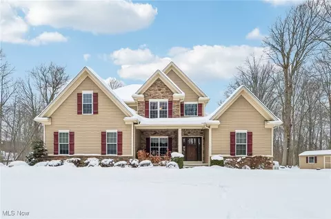 13693 Piney Hollow Ln, Painesville, OH 44077