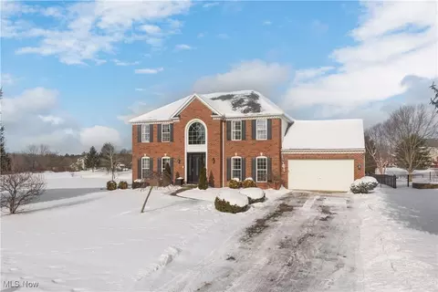 2142 Southpointe Trl, Brunswick, OH 44212