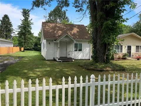 964 Moneta Ave, Aurora, OH 44202