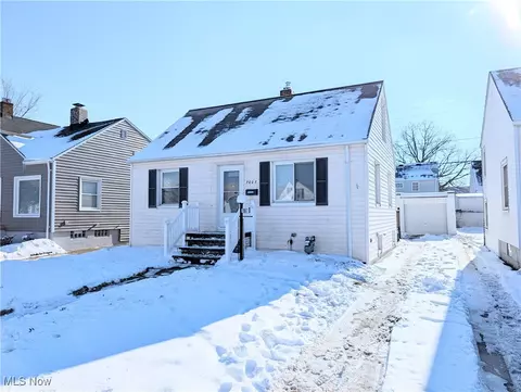 7007 Velma Ave, Parma, OH 44129