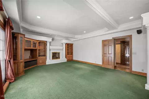 Living - 3850 Jaycox Rd, Avon, OH 44011 photo 8 of 8