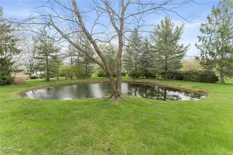Exterior - 3850 Jaycox Rd, Avon, OH 44011 photo 3 of 5