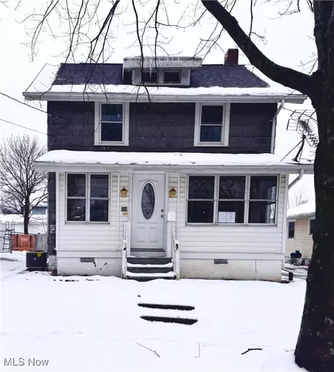 944 Lakewood Blvd, Akron, OH 44314