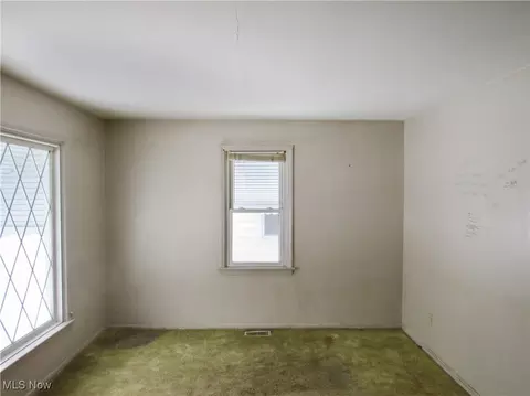 Bedroom - 20613 Hansen Rd, Maple Heights, OH 44137 photo 1 of 10