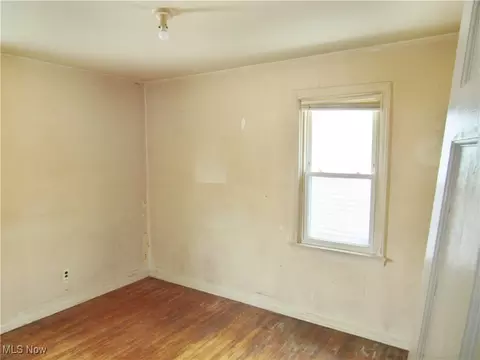 Bedroom - 20613 Hansen Rd, Maple Heights, OH 44137 photo 3 of 10