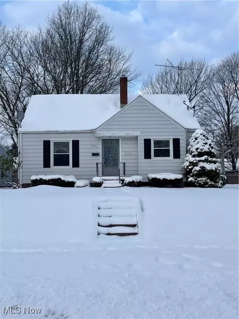 2475 Shunk Ave, Alliance, OH 44601