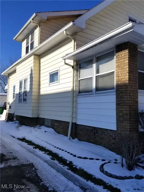 894 E 239th St, Euclid, OH 44123 photo 6
