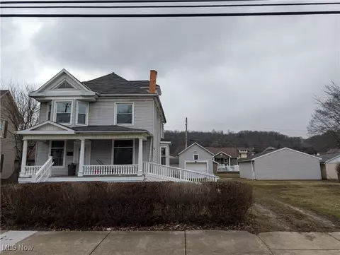 1731 Commerce St, Wellsville, OH 43968